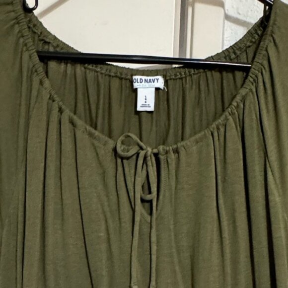 Old Navy Olive Green Tie Keyhole Top. Size Large. - Picture 2 of 3